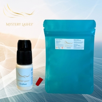 Wimpernkleber Endfest von Mystery Lashes im Aluminiumbeutel – extra stark, schnell trocknend, ideal für Wimpernverlängerungen.